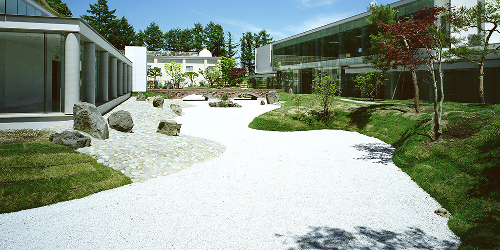 Full view of the garden
